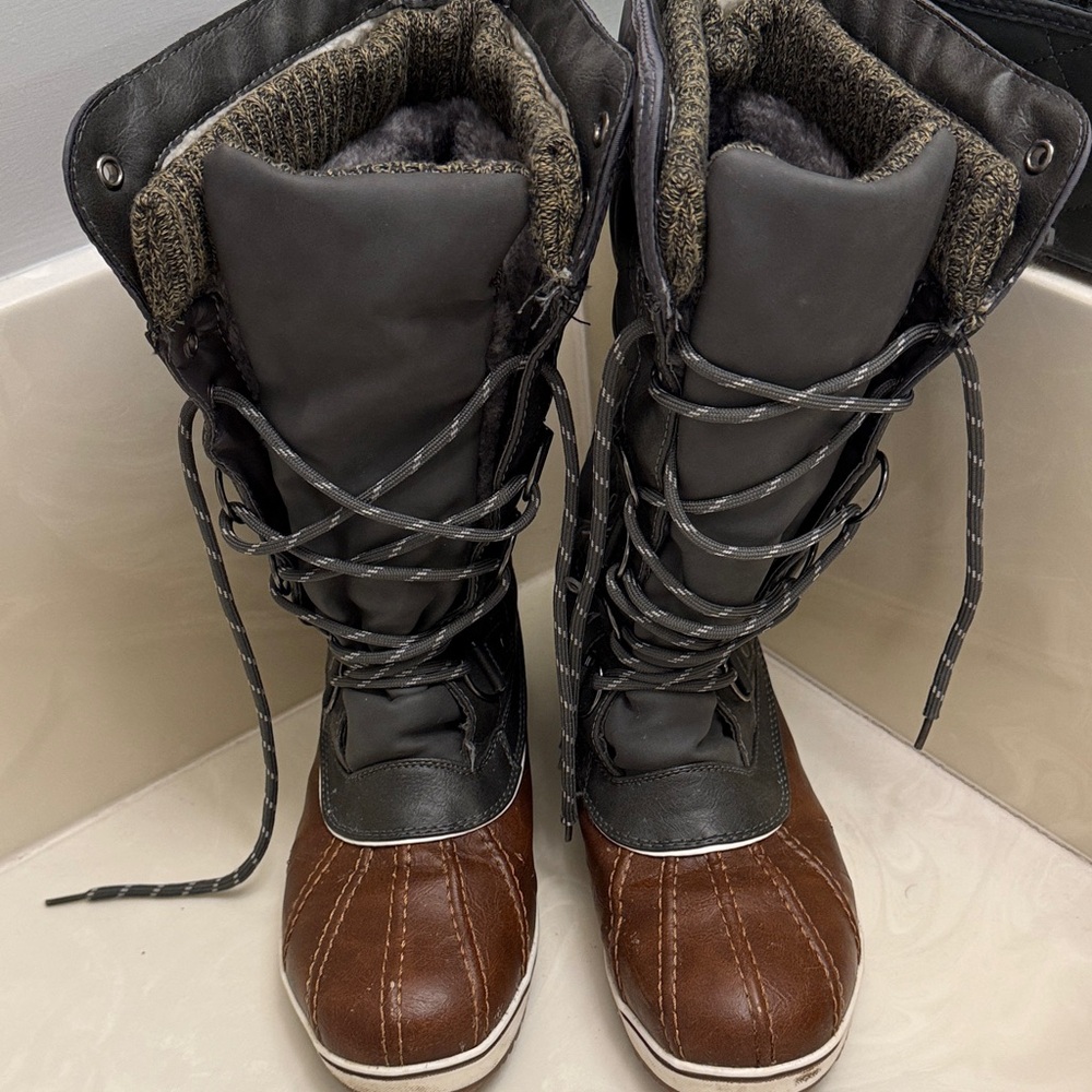 Dream Pairs Quilted Black and Brown Winter Boots